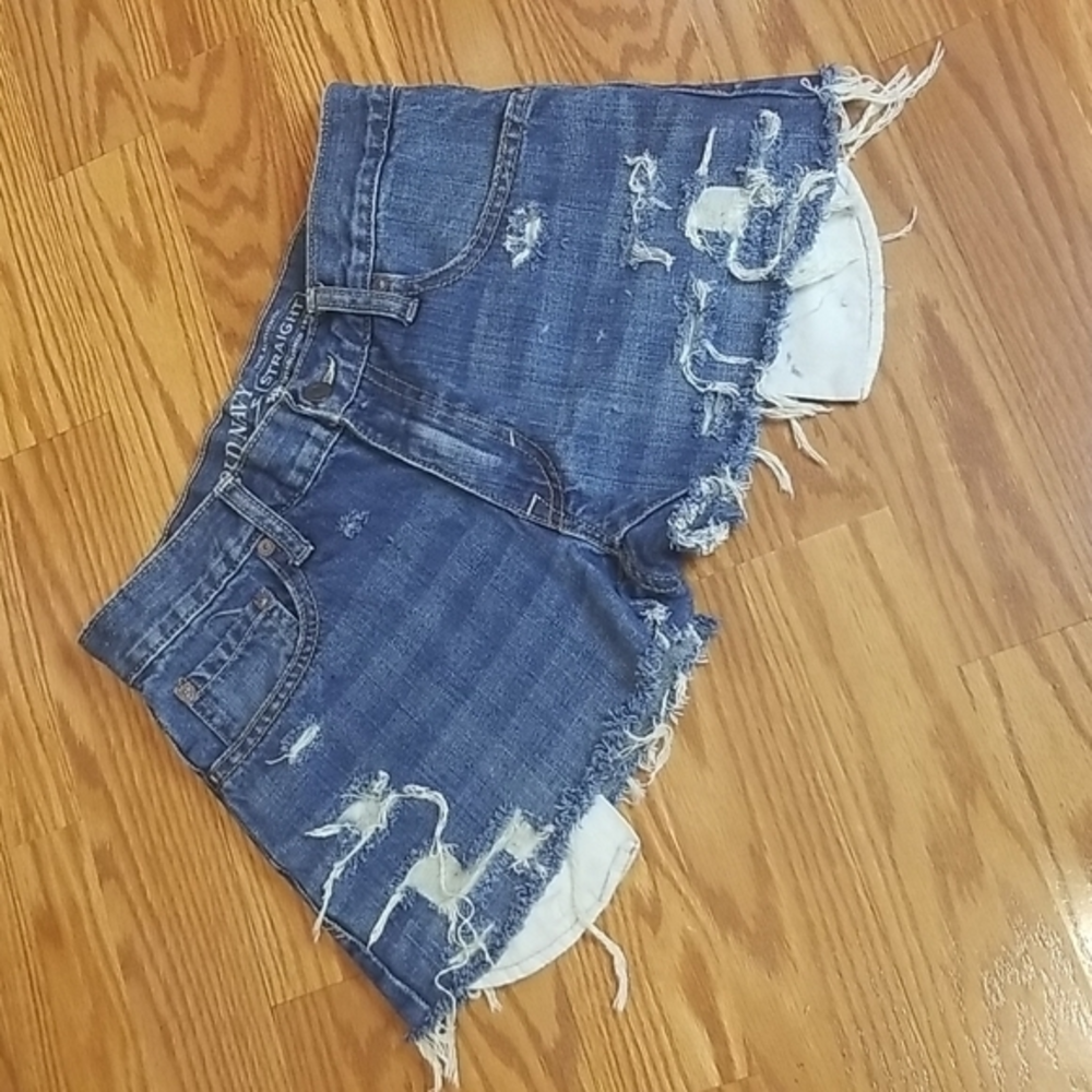 Distressed Cutoffs shorts size 29‎